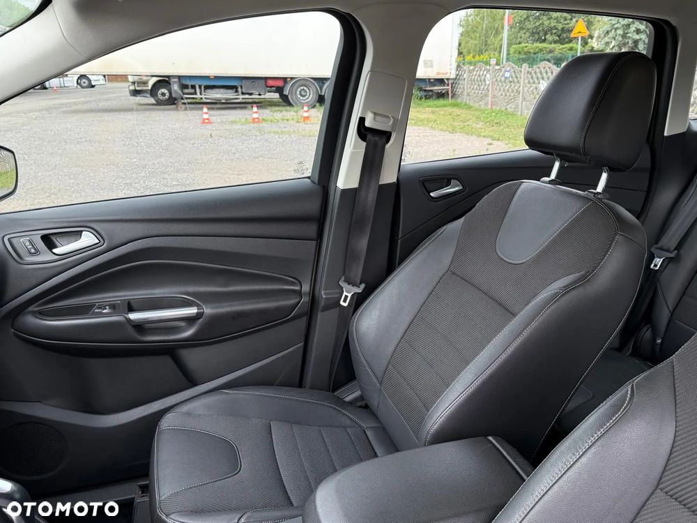Ford Kuga 2.0 TDCi 4WD Titanium - 14