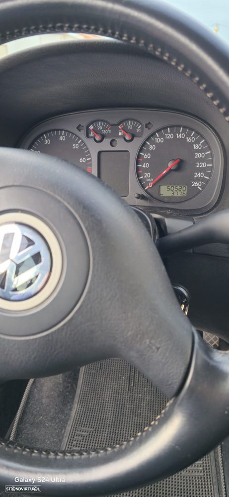 VW Golf 1.6i 25 Anos - 11