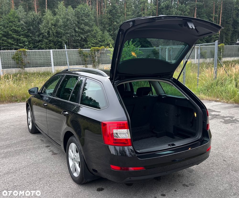 Skoda Octavia 1.6 TDI Elegance DSG - 22