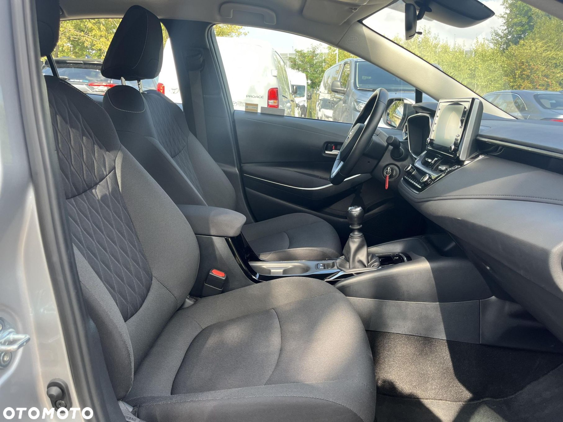 Toyota Corolla - 16