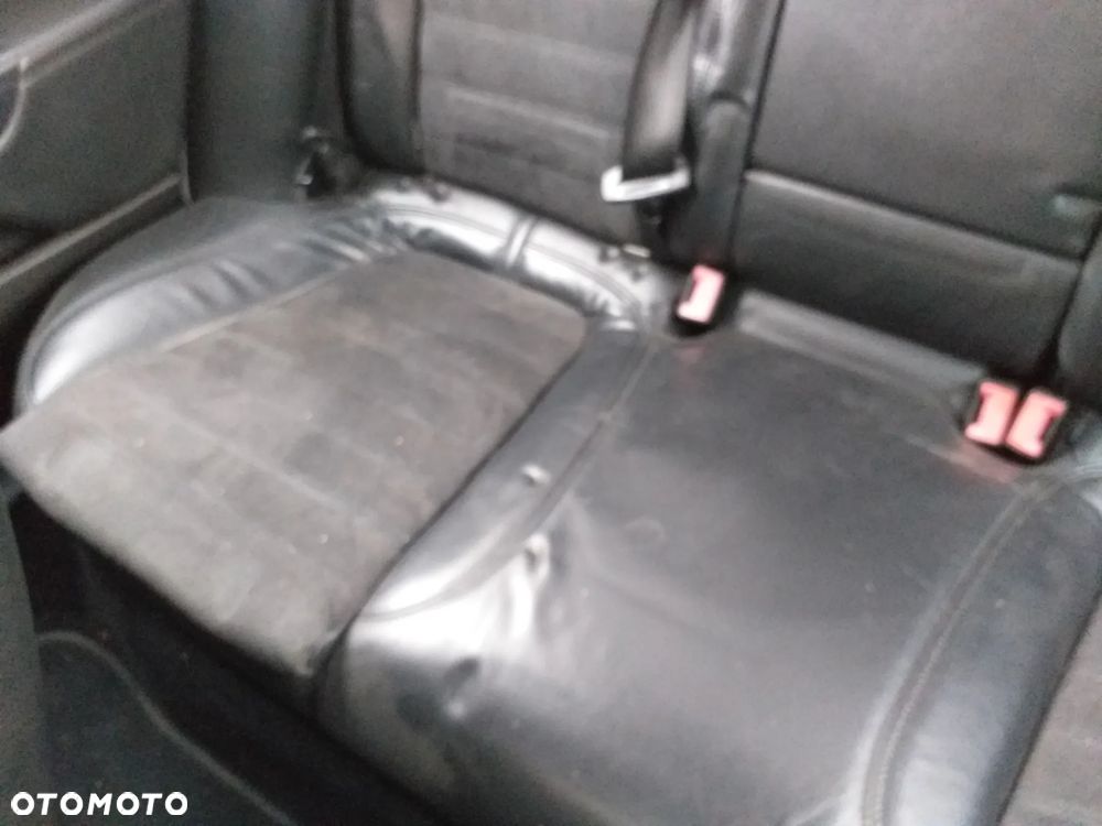 Auto na części - Volkswagen Passat diesel Silnik Skrzynia Drzwi Maska Klapa Błotnik Zderzak Lampa Szyba Klamka Lusterko Deska Kokpit - 14