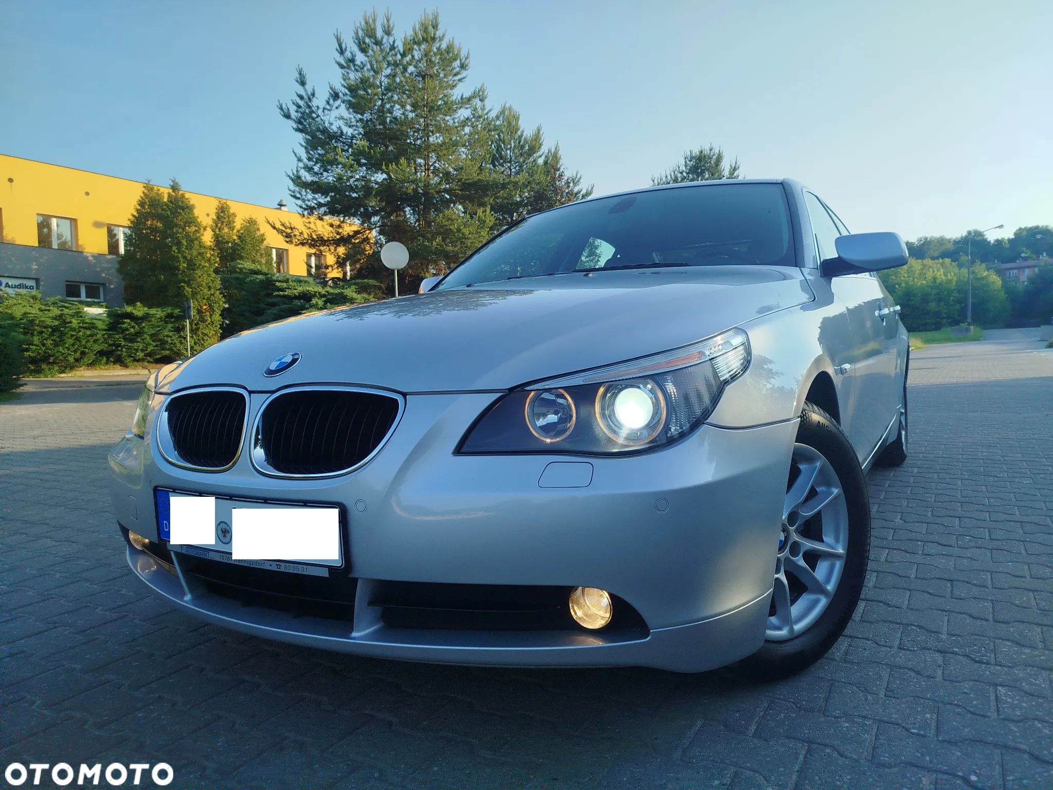 BMW Seria 5 520i - 1