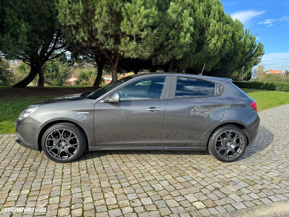 Alfa Romeo Giulietta 1.6 JTDm Veloce - 6