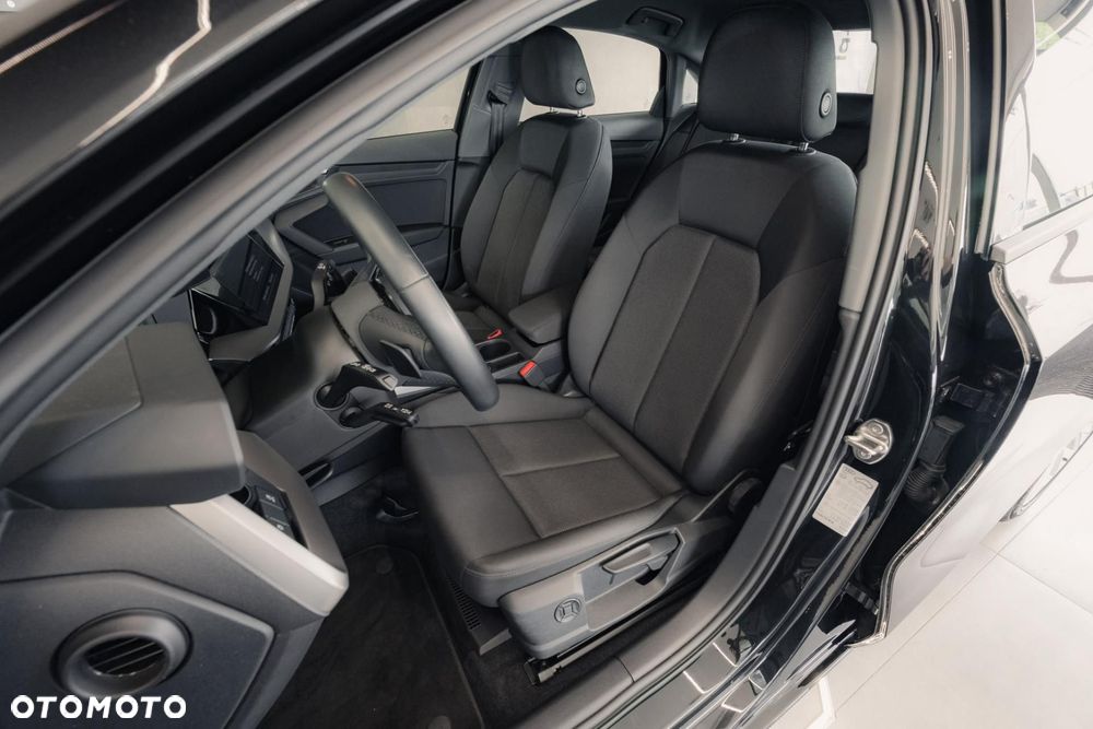 Audi A3 Limousine 35 TFSI S tronic - 13