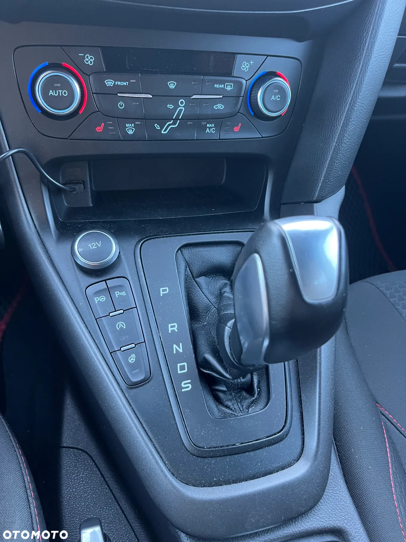 Ford Focus 1.5 EcoBoost Start-Stopp-System ST-Line - 2