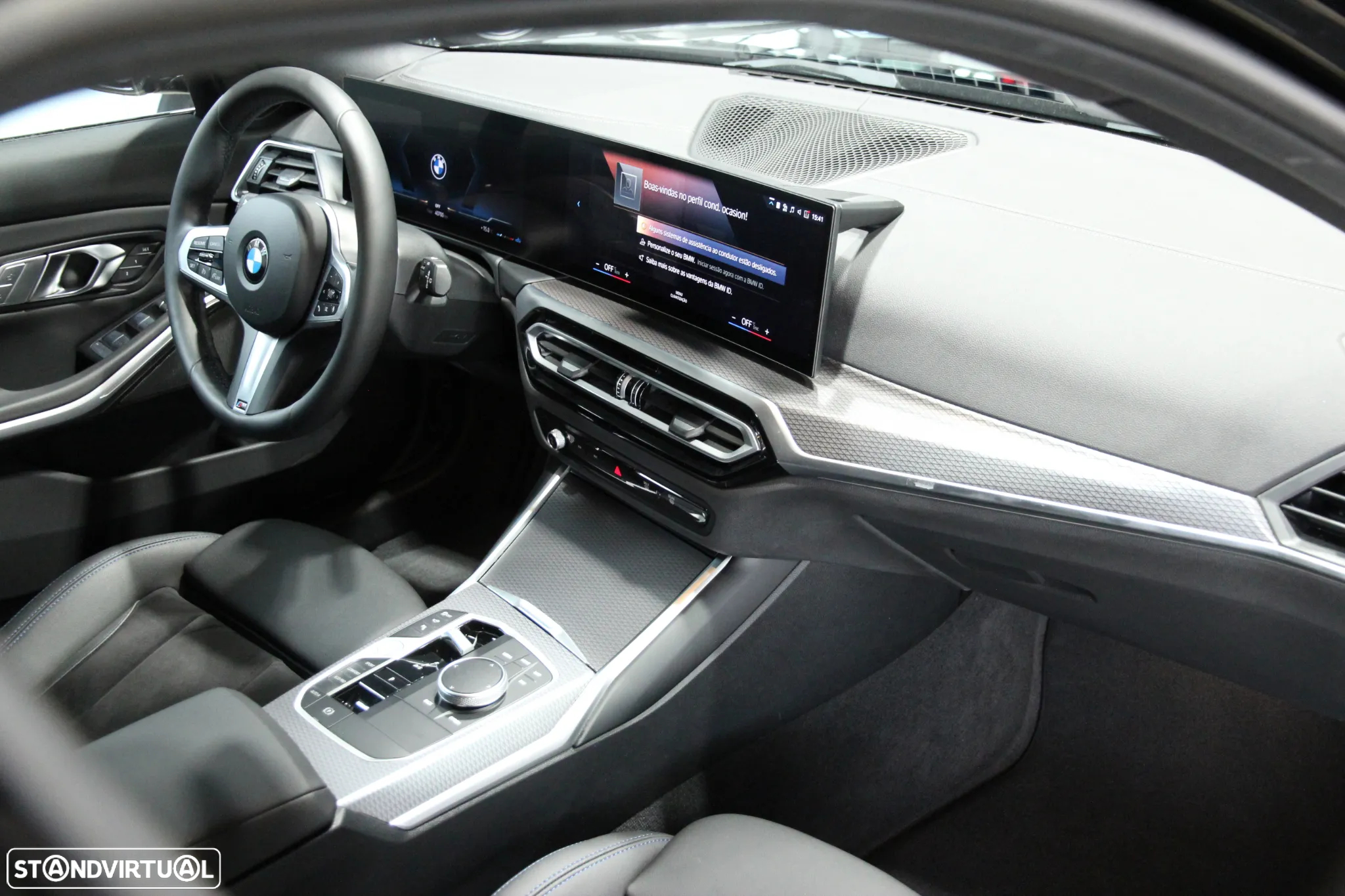 BMW 320 d Touring Pack Desportivo M Auto - 11