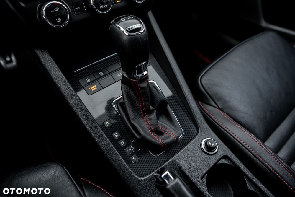 Skoda Octavia 2.0 TDI RS Challenge DSG - 38