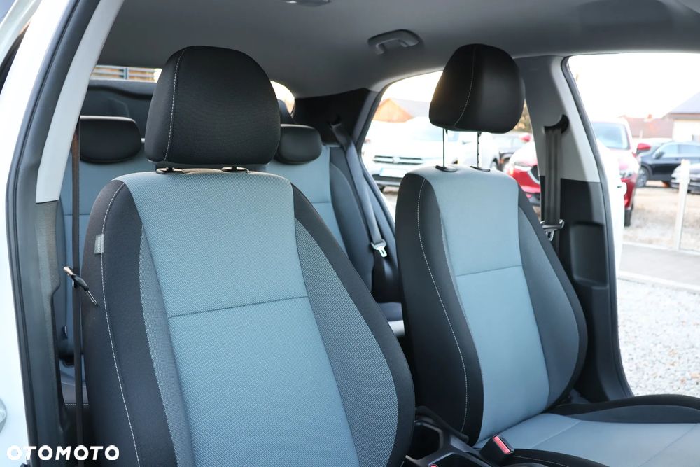 Hyundai i20 1.2 Pure - 14