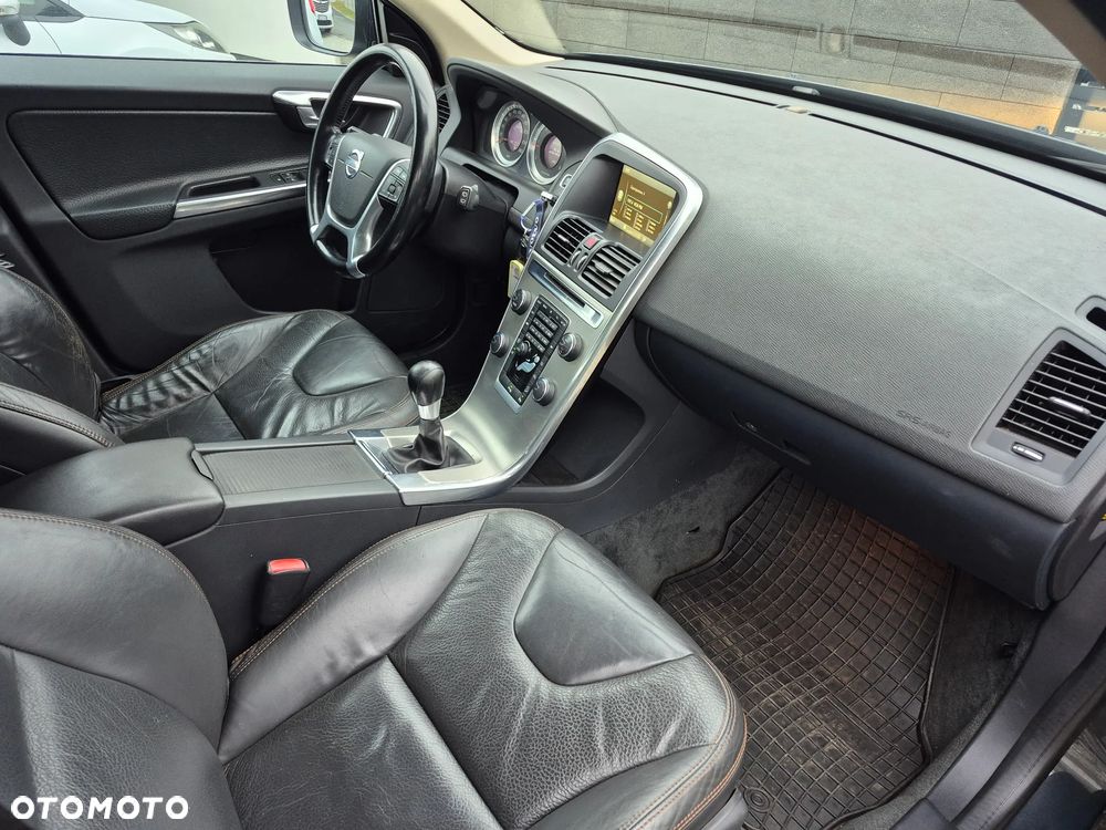 Volvo XC 60 D3 AWD Momentum - 17