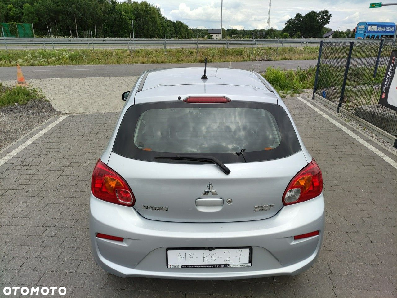 Mitsubishi Space Star - 11