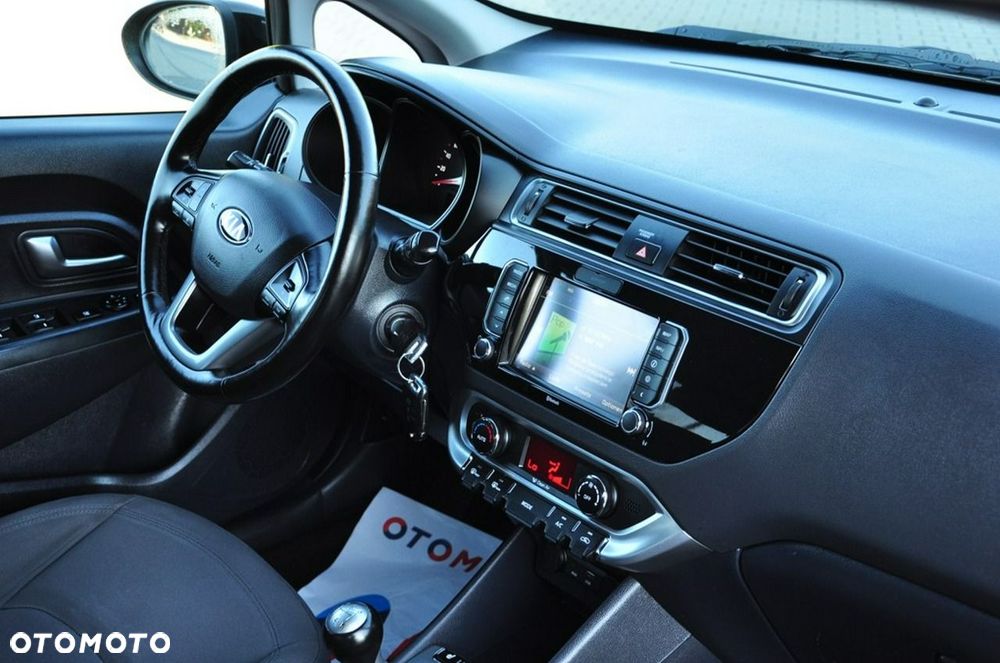 Kia Rio - 27