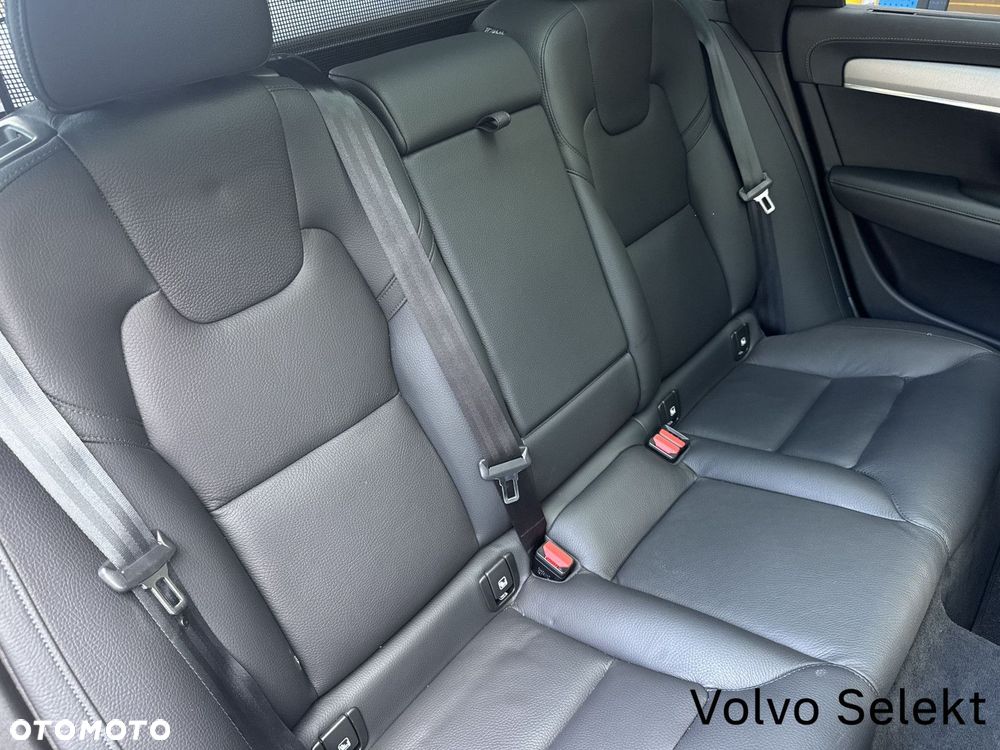 Volvo V90 Cross Country - 12