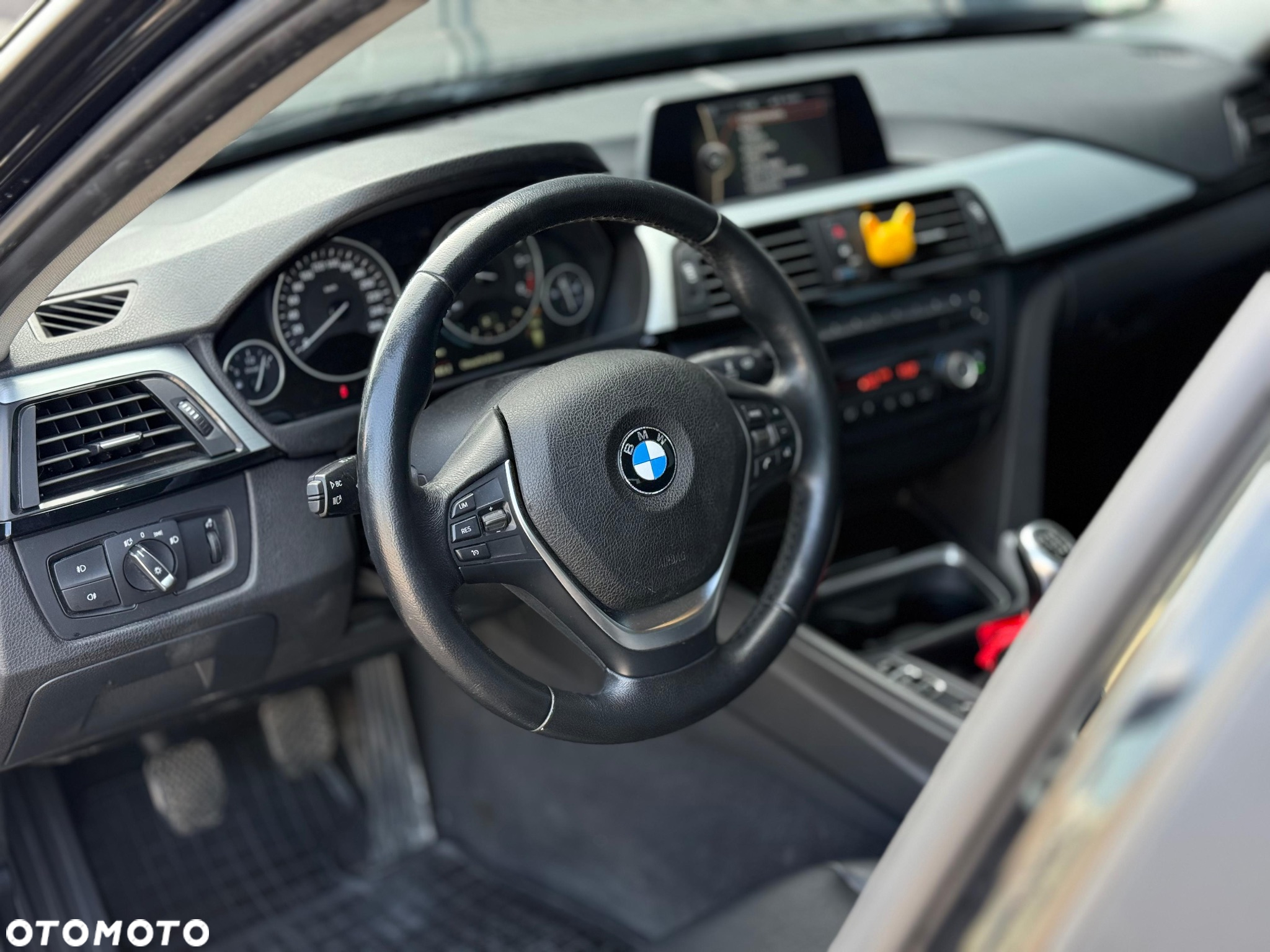 BMW Seria 3 320d - 34