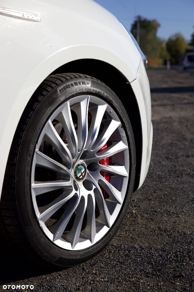 Alfa Romeo Giulietta 2015 photo 5