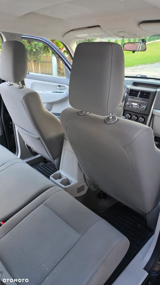 Jeep Cherokee 2.8 CRD DPF Sport - 25