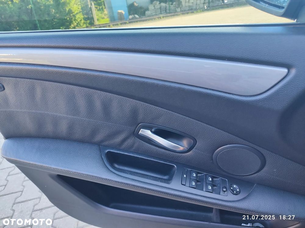 BMW Seria 5 530d Touring - 29
