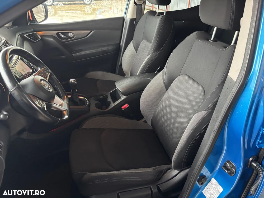 Nissan Qashqai 1.3 DIG-T N-CONNECTA - 38