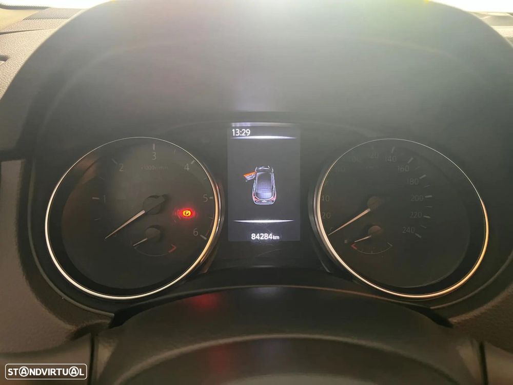 Nissan Qashqai 1.5 dCi N-Connecta J18+Led — fotografia 9