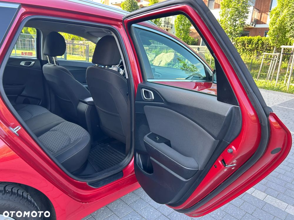 Kia Ceed 1.4 T-GDI M - 23