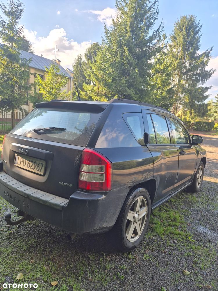 Jeep Compass - 4
