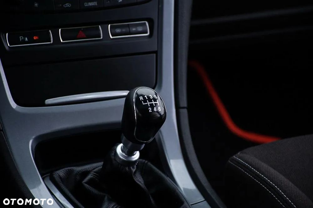 Ford Mondeo 2.0 TDCI Business Edition - 39