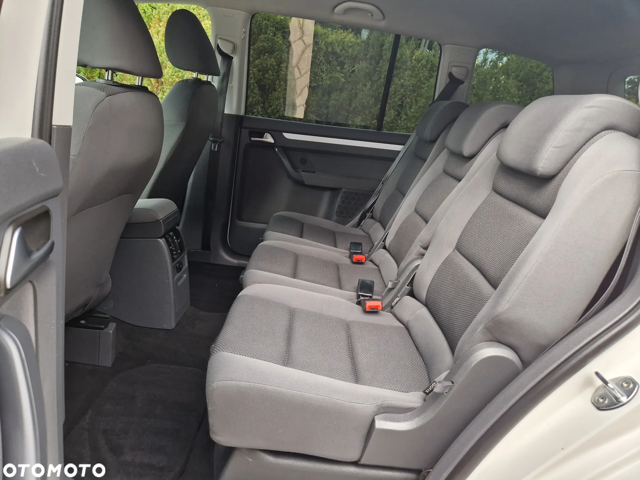 Volkswagen Touran 1.6 TDI DPF Comfortline - 31