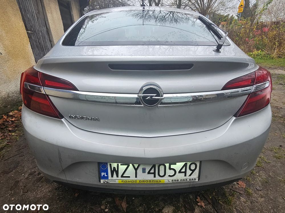 Opel Insignia 1.8 - 15