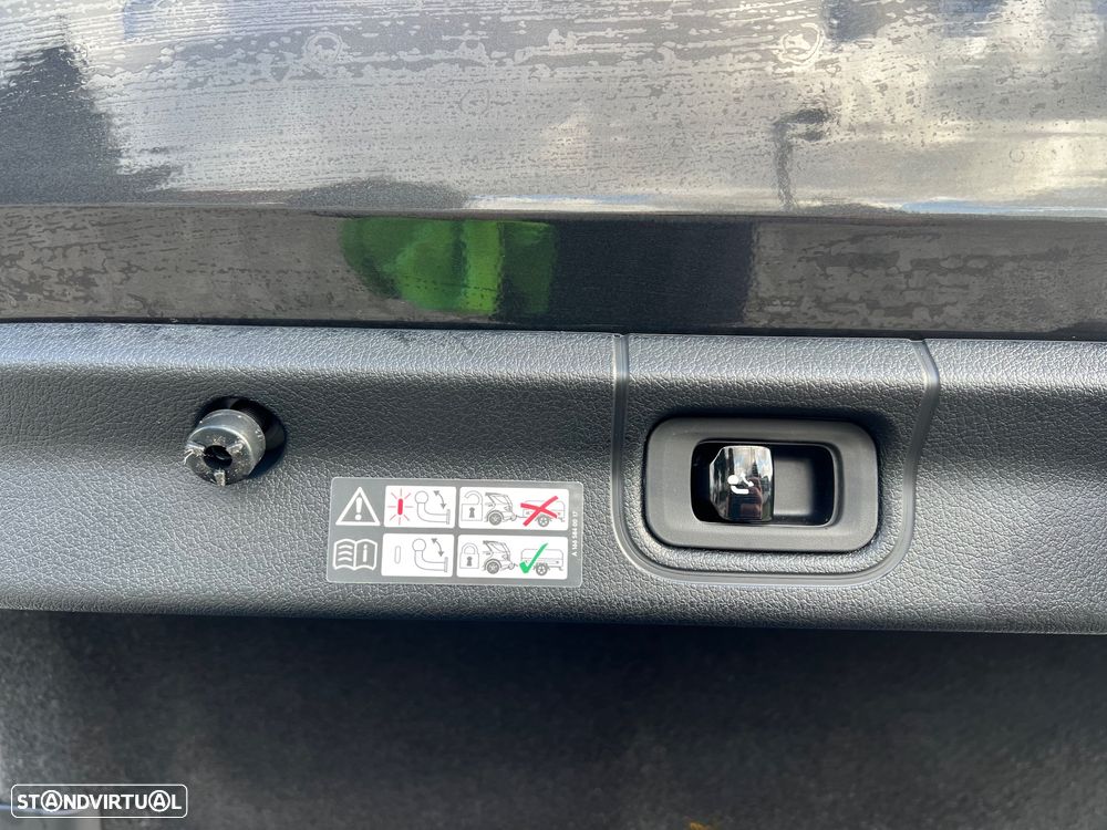 Mercedes-Benz EQE 300 Electric Art - 12