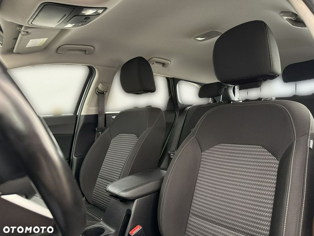 Kia Ceed 1.5 T-GDI M - 12