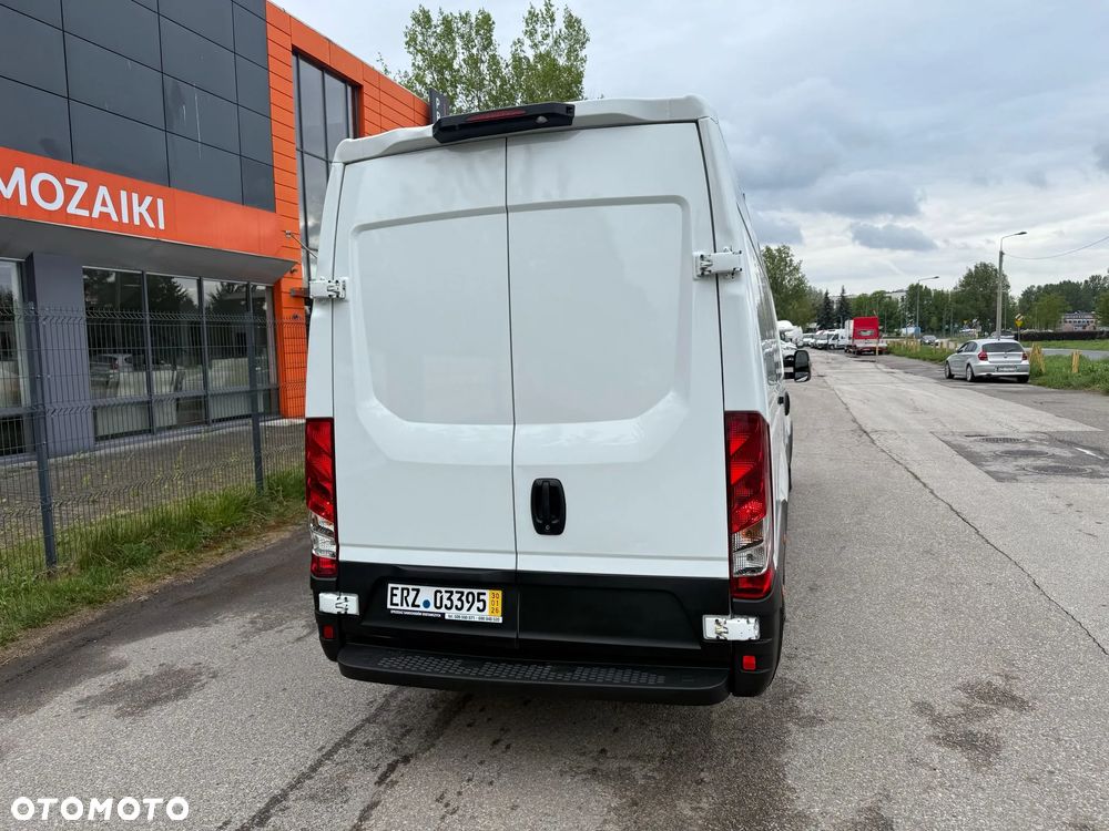 Iveco Daily 35S14, 2.3 140KM, L4h2 Maxi, 2.3 Automat HiMatic, Niski przebieg - 8
