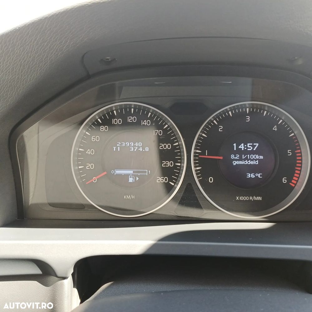 Volvo V60 DRIVe Start-Stop Momentum - 9