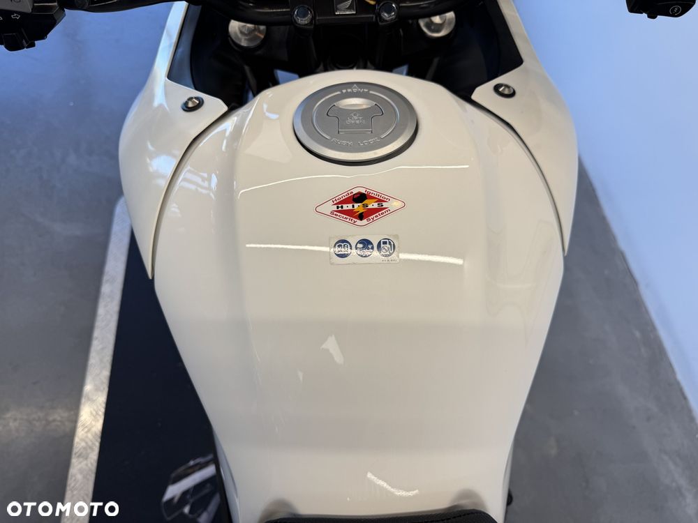 Honda CB - 28