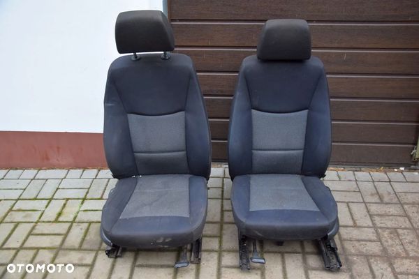 BMW E90 E91 Fotel prawy lewy materiałowy