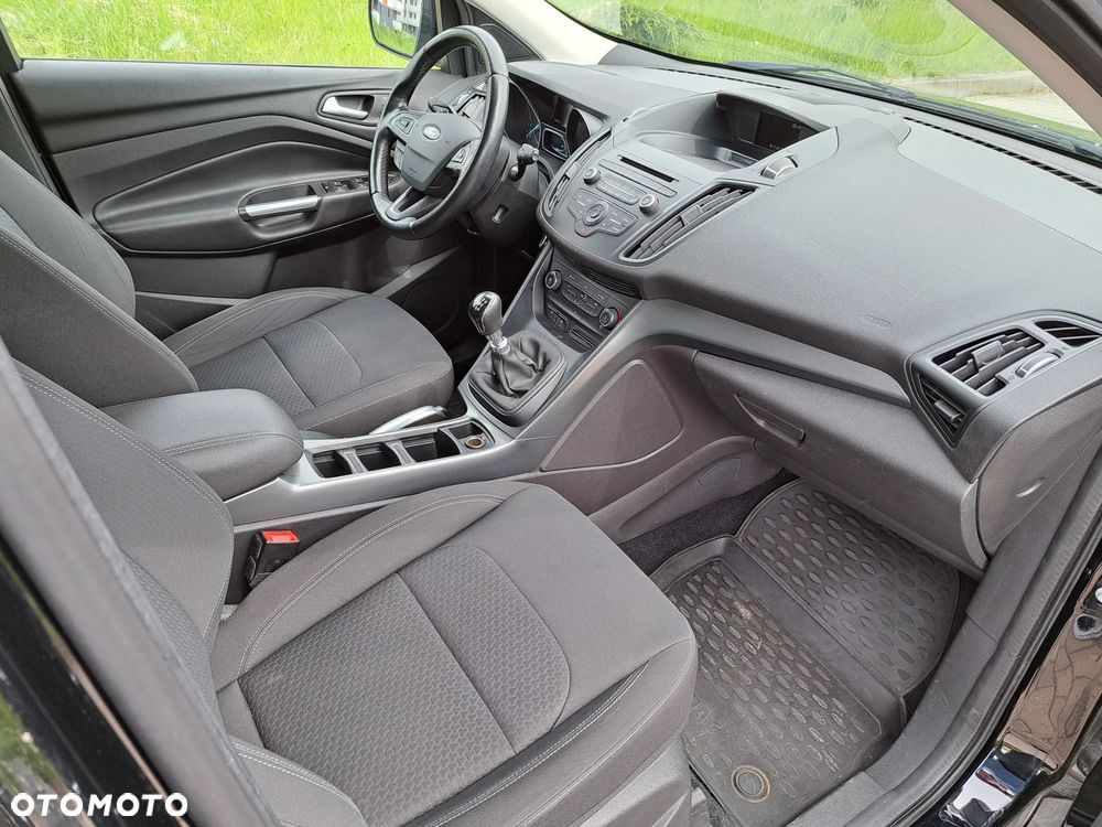 Ford Kuga - 16