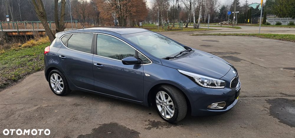 Kia Ceed 1.4 CVVT Spirit - 10