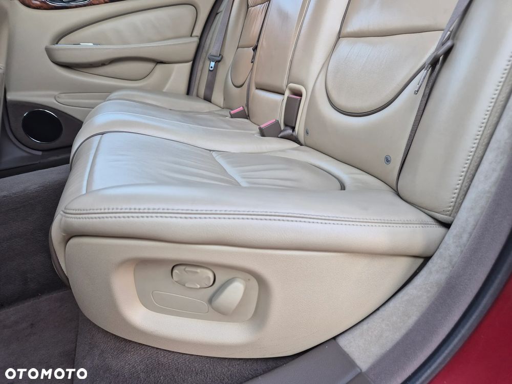 Jaguar XJ Super V8 (LWB) - 37