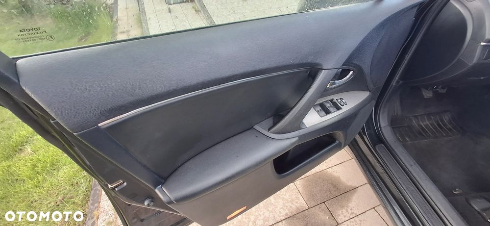 Toyota Avensis 2.0 D-4D Edition - 11