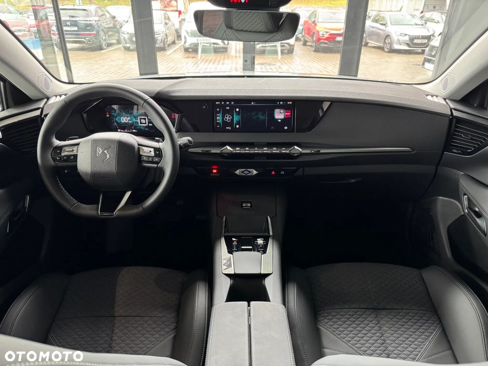 DS Automobiles N°4 1.2 mHEV Pallas eDCS6 - 26