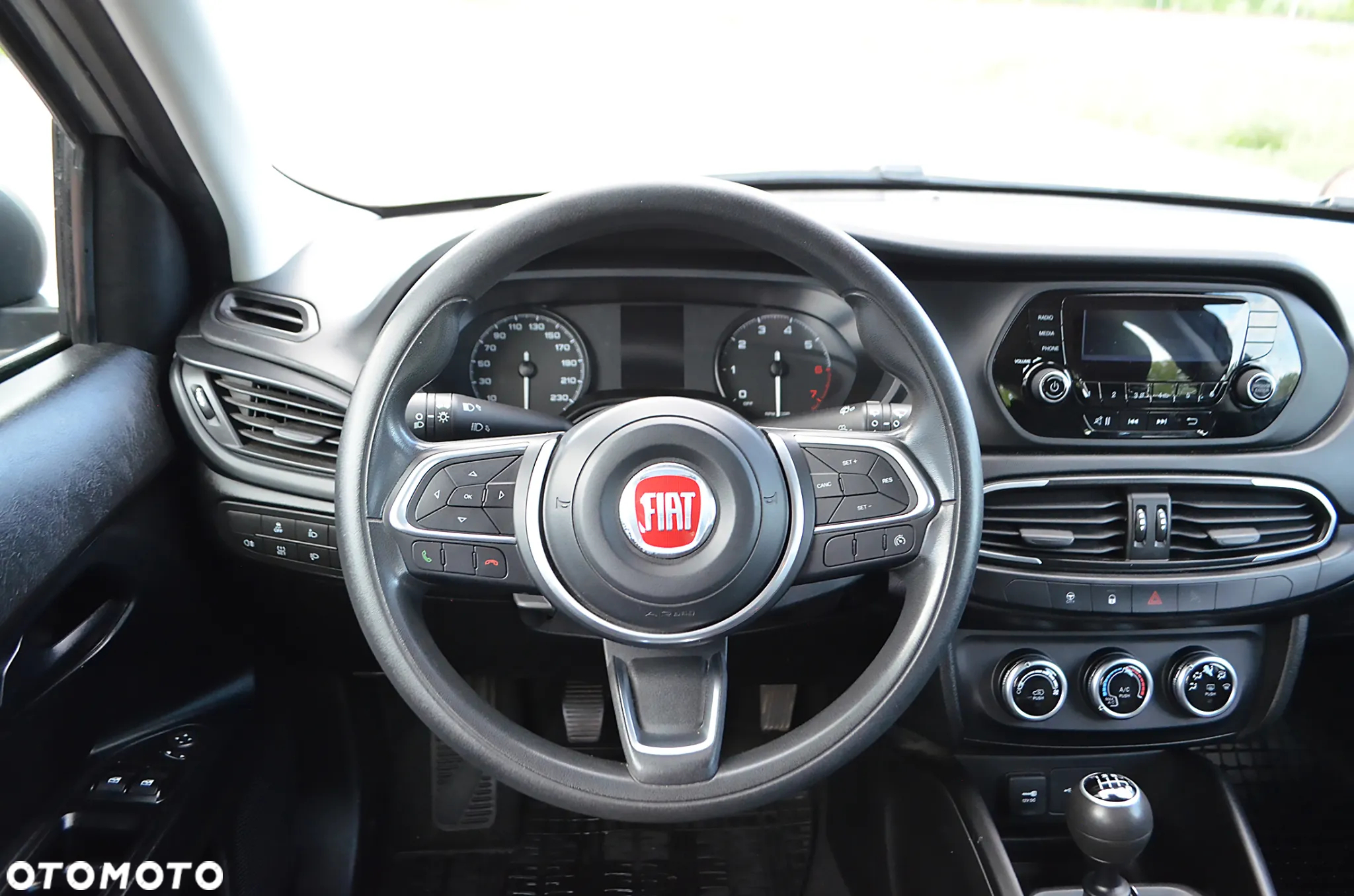 Fiat Tipo 1.4 16v Easy EU6d - 16
