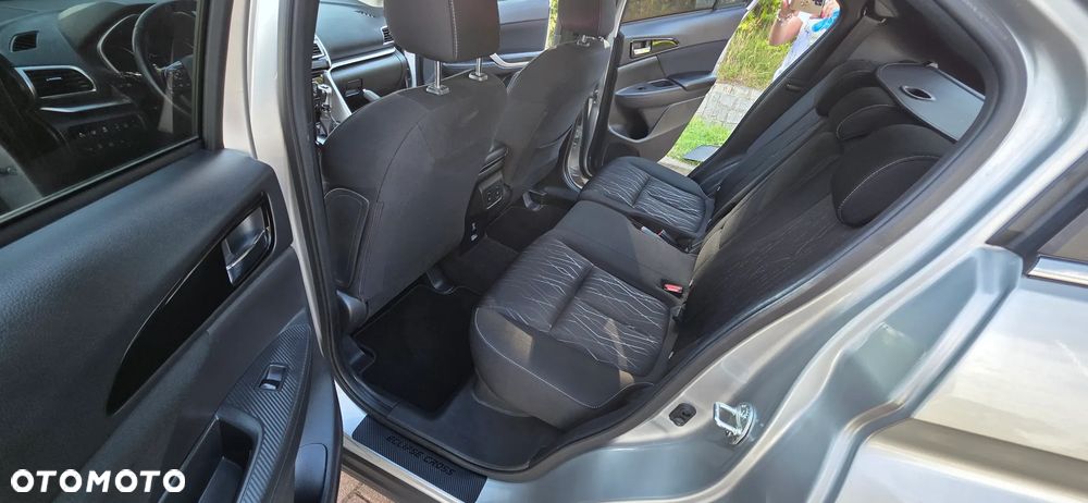 Mitsubishi Eclipse Cross 1.5 T Invite Plus - 23