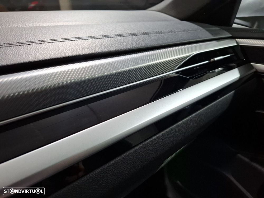 VW Arteon Shooting Brake 2.0 TDI R-Line DSG - 19