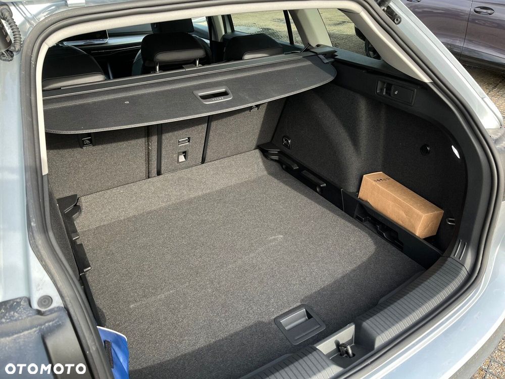 Volkswagen Golf Variant - 29