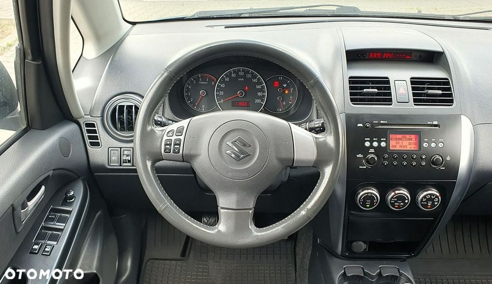 Suzuki SX4 - 10