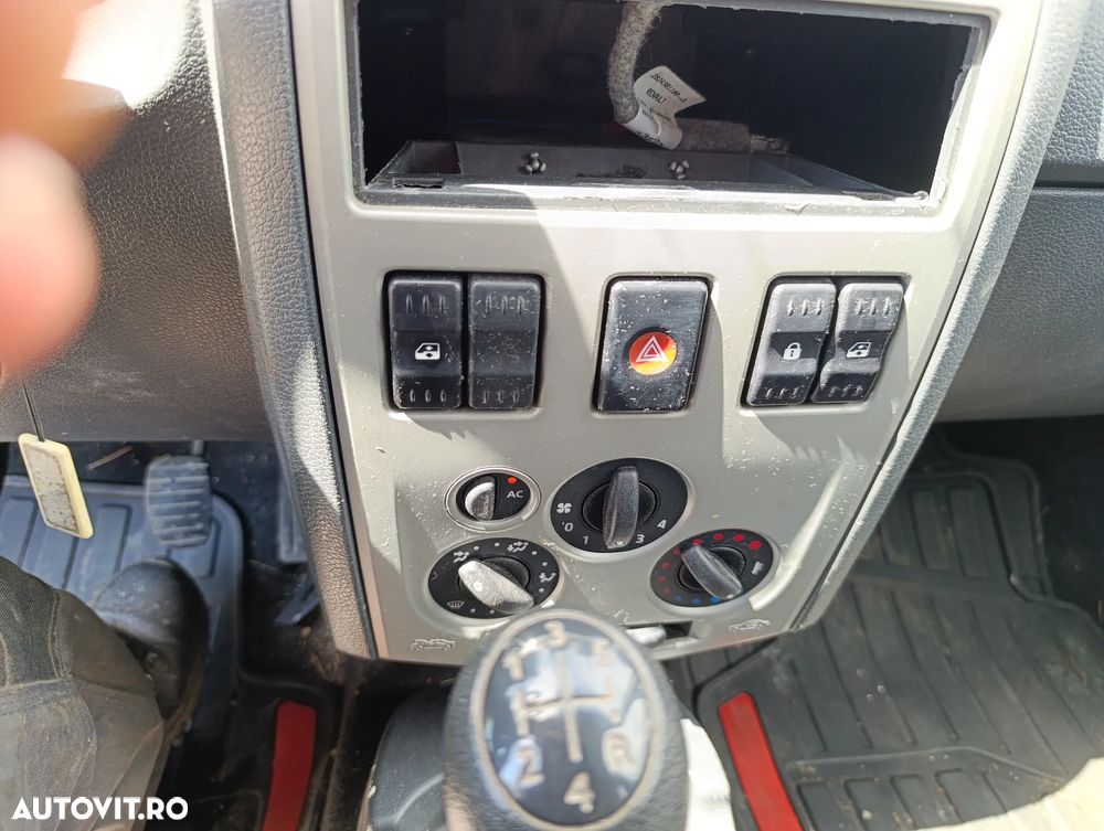 Dacia Pick Up - 14