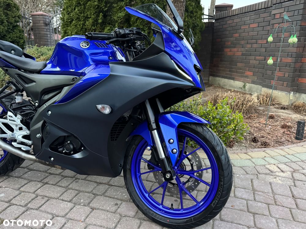Yamaha YZF - 3