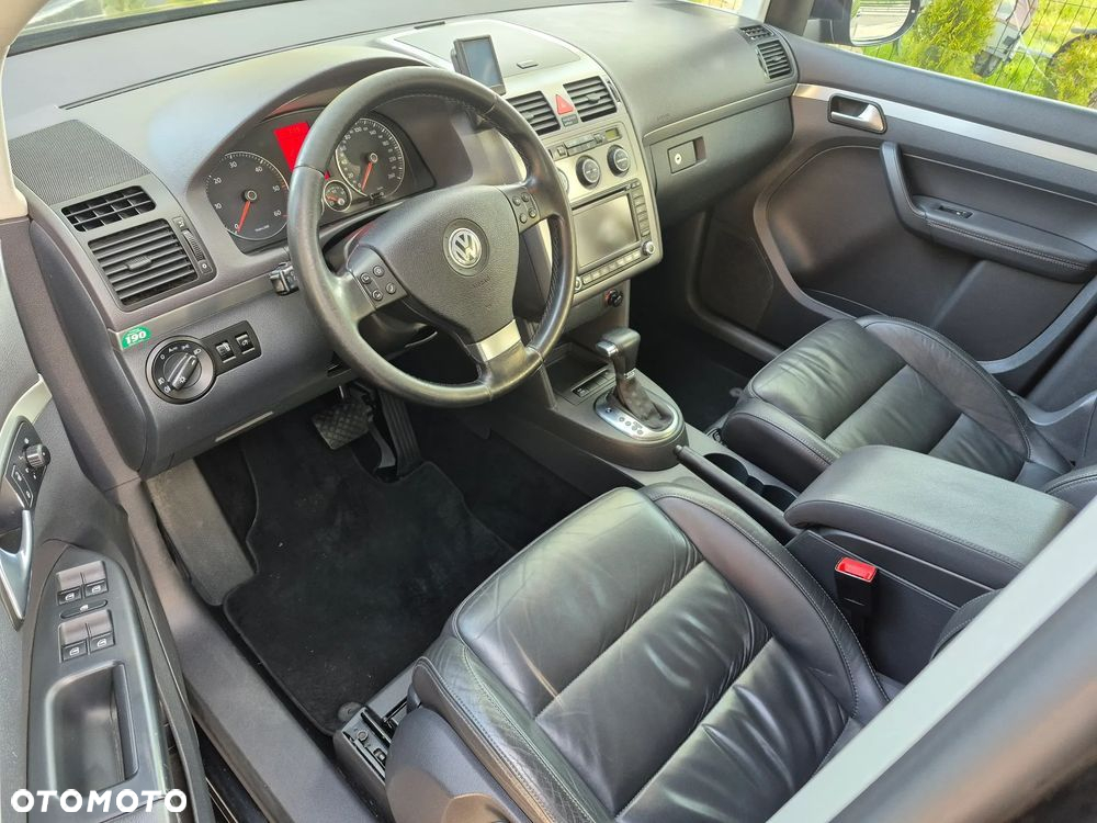 Volkswagen Touran 2.0 TDI DPF BlueMotion Technology DSG Comfortline - 7