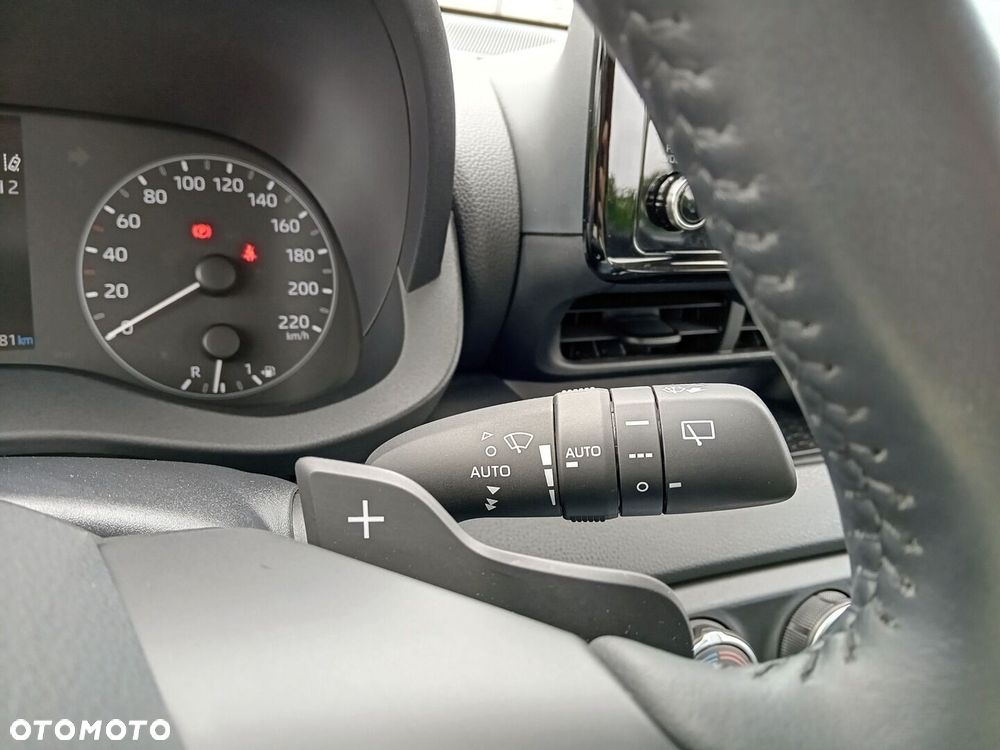 Toyota Yaris 1.5 Comfort CVT - 21