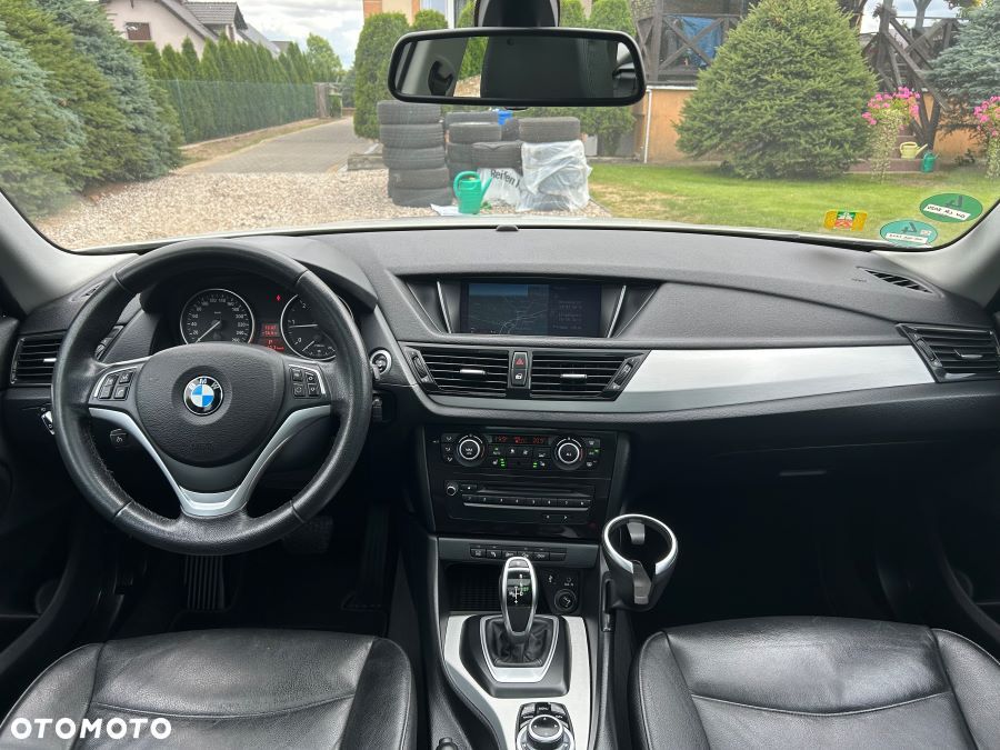 BMW X1 xDrive20d Sport Line - 23