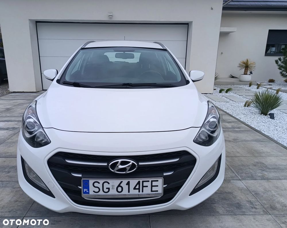 Hyundai i30 blue 1.6 CRDi Style - 9