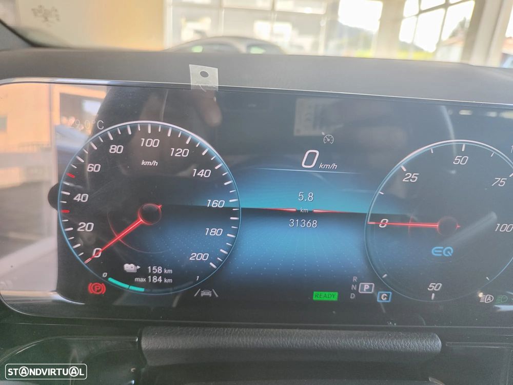 Mercedes-Benz EQA 350 4Matic Progressive - 31